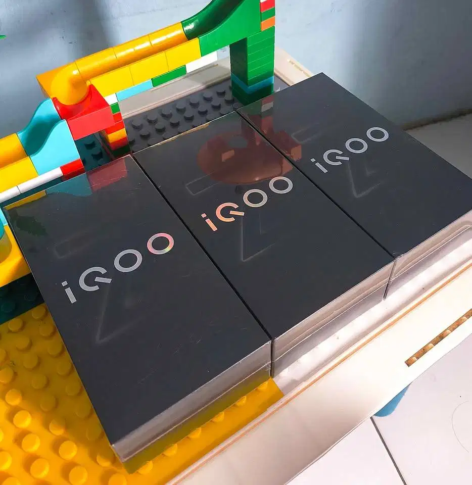 VIVO IQOO Z10 5G 8/256 TERMURAH