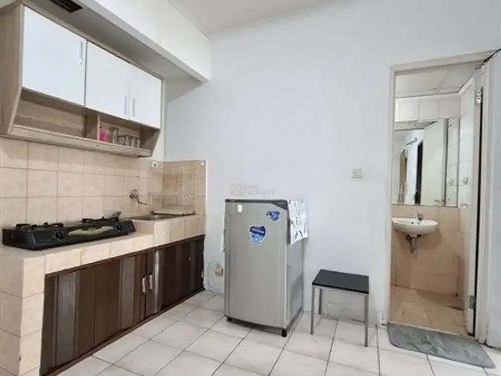 Jarang Ada Sewa 2BR Semifurnished Bagus di Mediterania Garden Residence Medit 1 Akses ke Soho Capital, Central Park Mall Fasilitas Kolam Renang, Gym