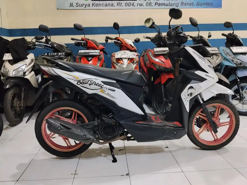 DIJUAL CEPAT HONDA BEAT STREET 2018 GRES