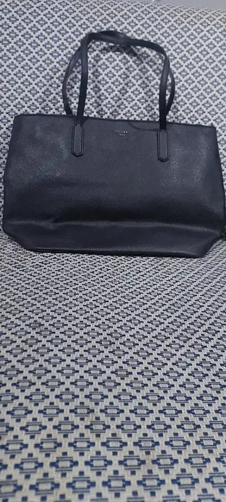 Tas Kulit Guess Authentic