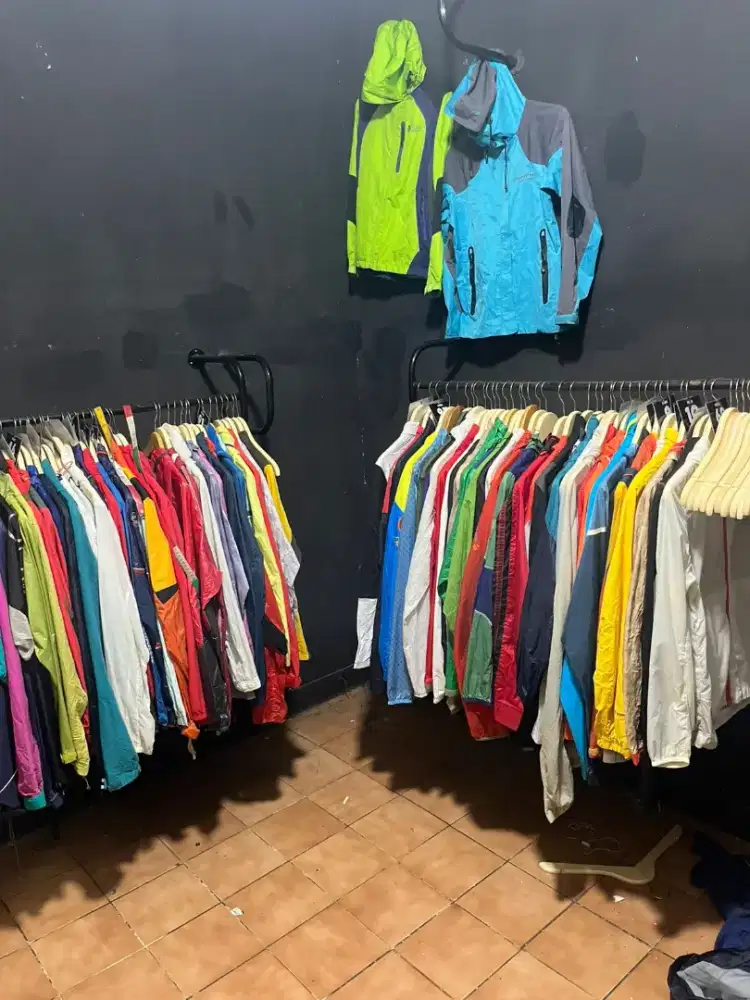 HOST LIVE SHOPPING (shopee & tiktok)