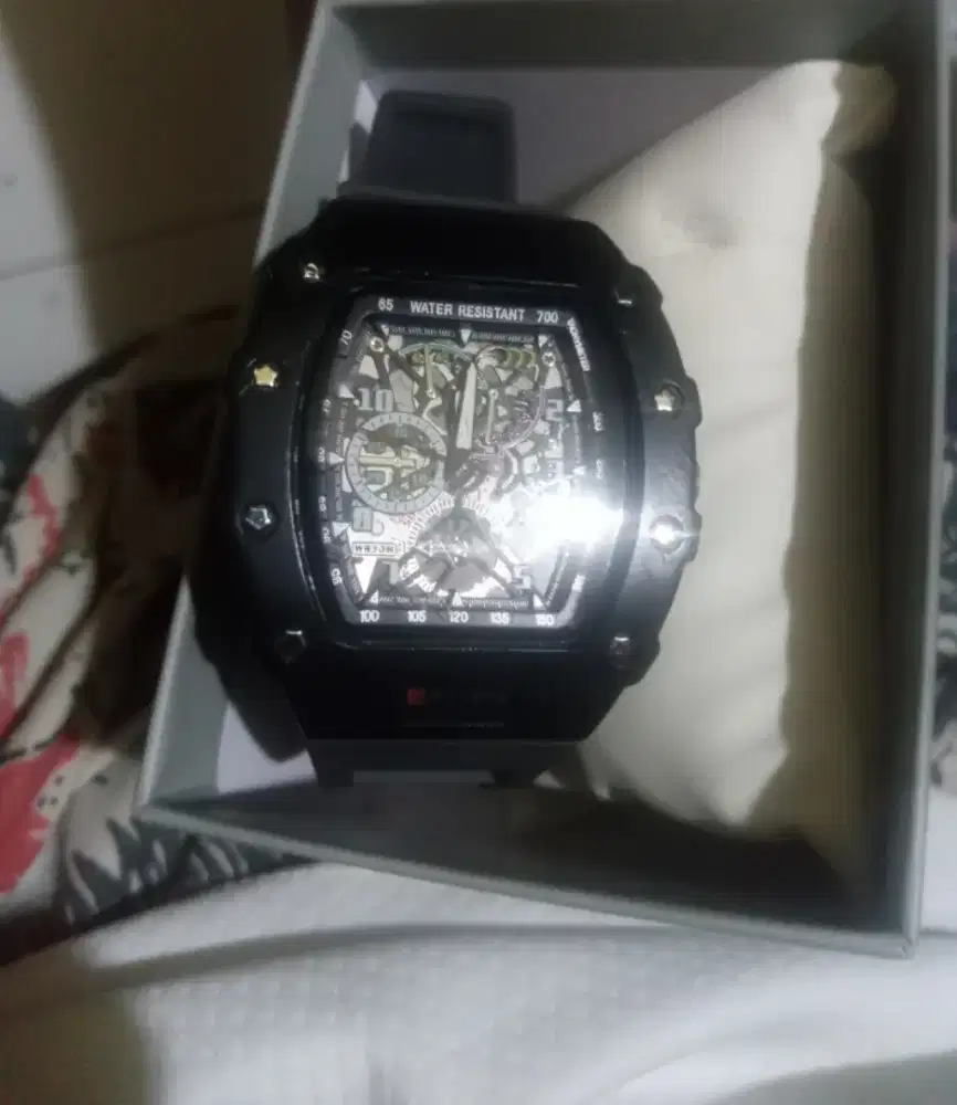 Jam tangan anti air