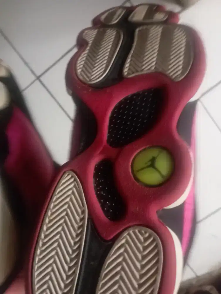 Sepatu black pink Nike Jordan