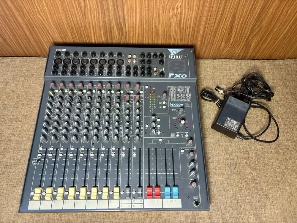 Mixer Soundcraft spirit fx8
