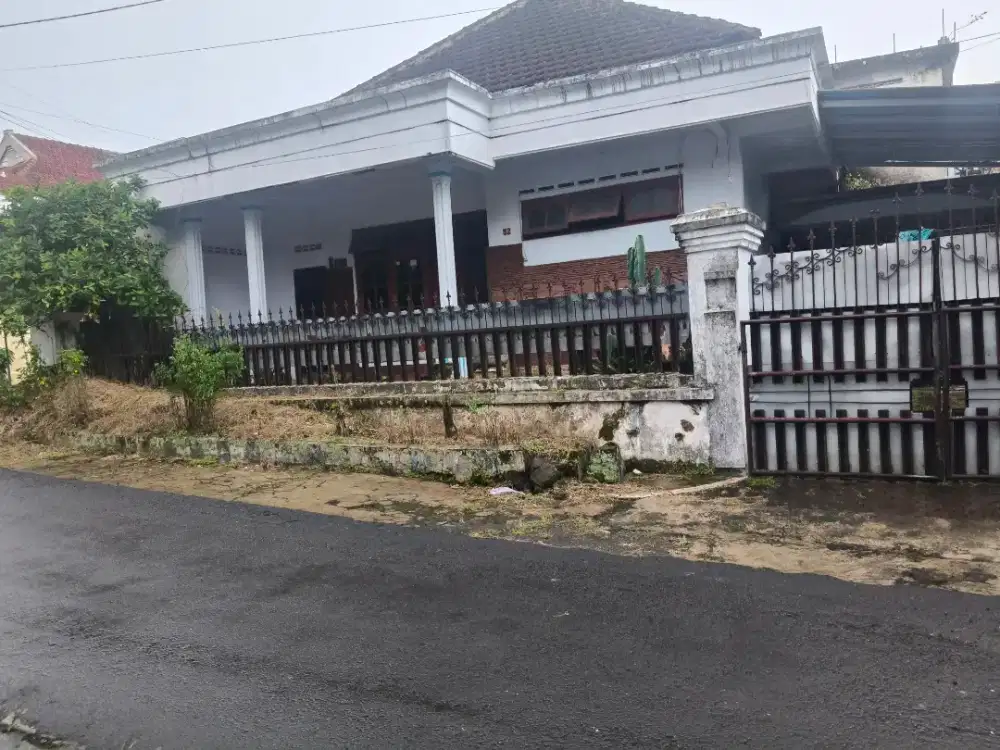Rumah dan kosan 15 kamar
