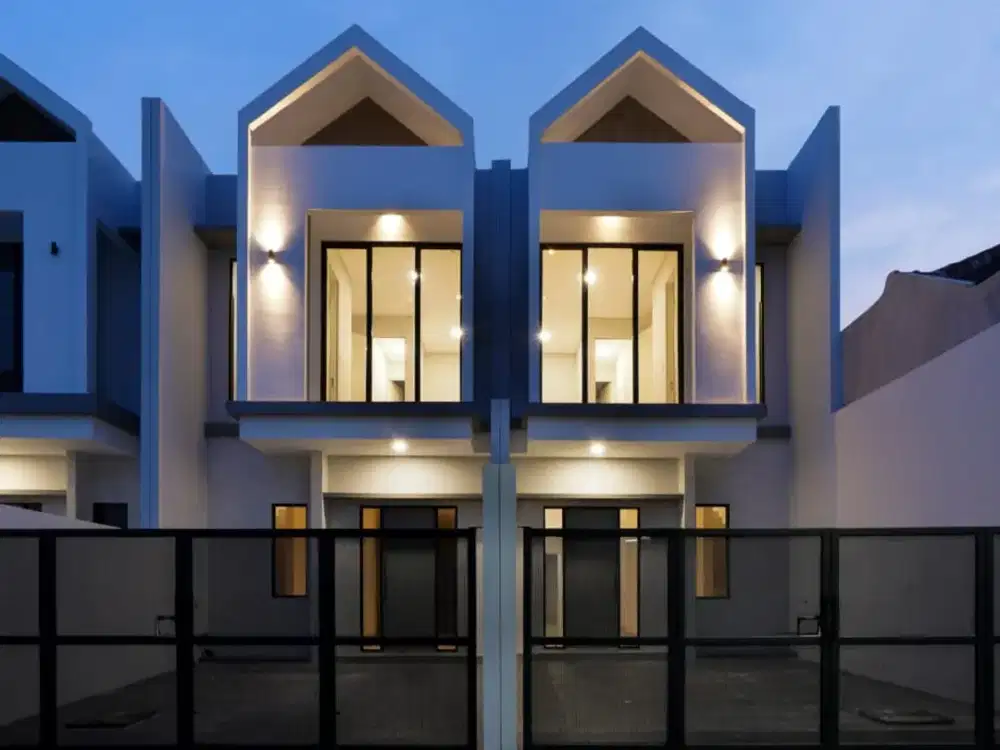 Dijual Rumah Baru, Bagus dan Strategis Dekat Univ. Unair, Surabaya