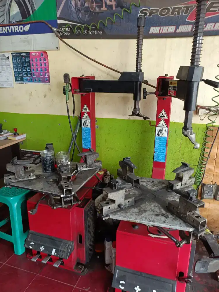 Dijual tyre changer ( mesin pengganti ban ) lokasi di gadobangkong kbb