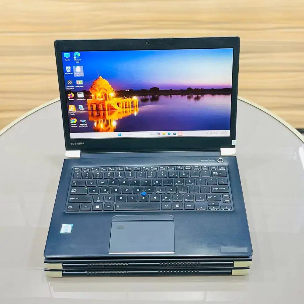 Laptop  Toshiba Portage X30-E Core i7 Gen 8 Layar Touchscreen DL-DC