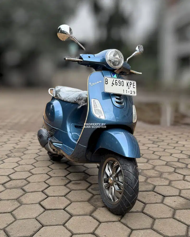 JUAL MURAH VESPA LX 125 IGET FACELIFT 2019 MULUS