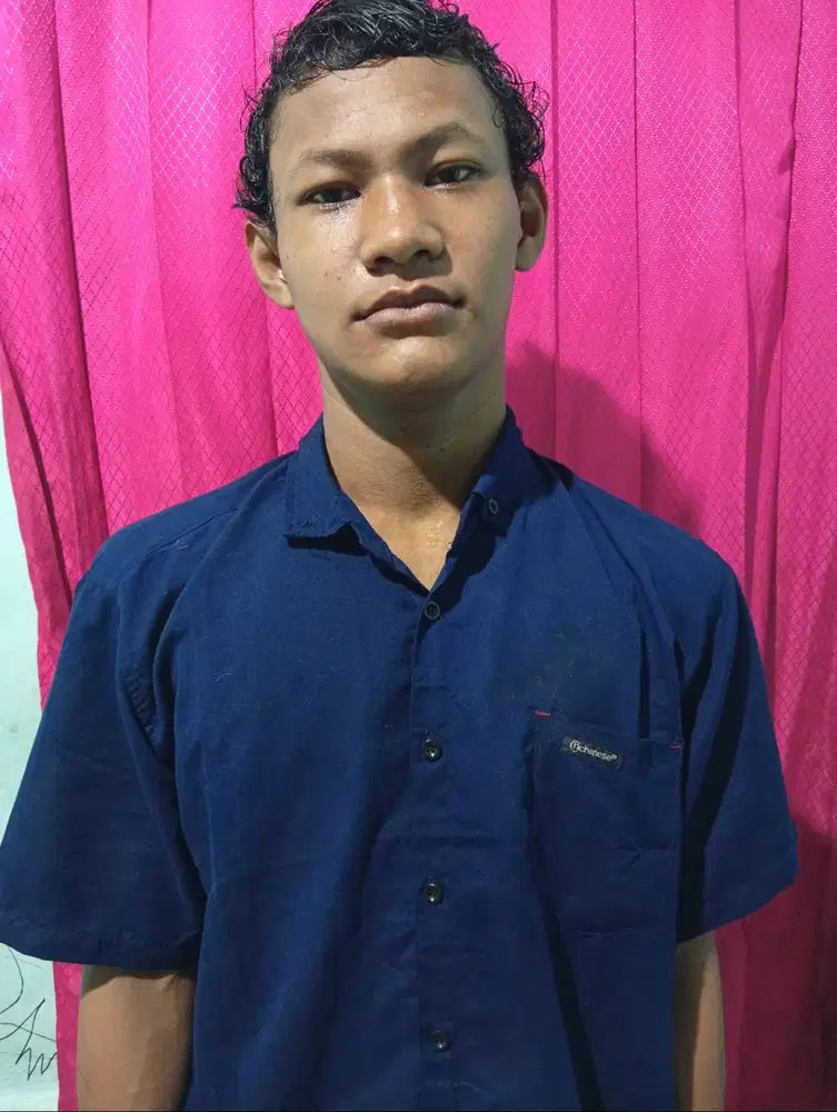 Cari pekerjaan apa saja yg penting halal