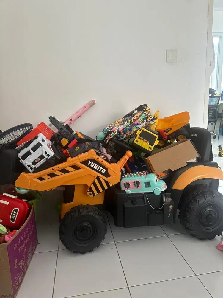 Mobil Aki Excavator Yukita