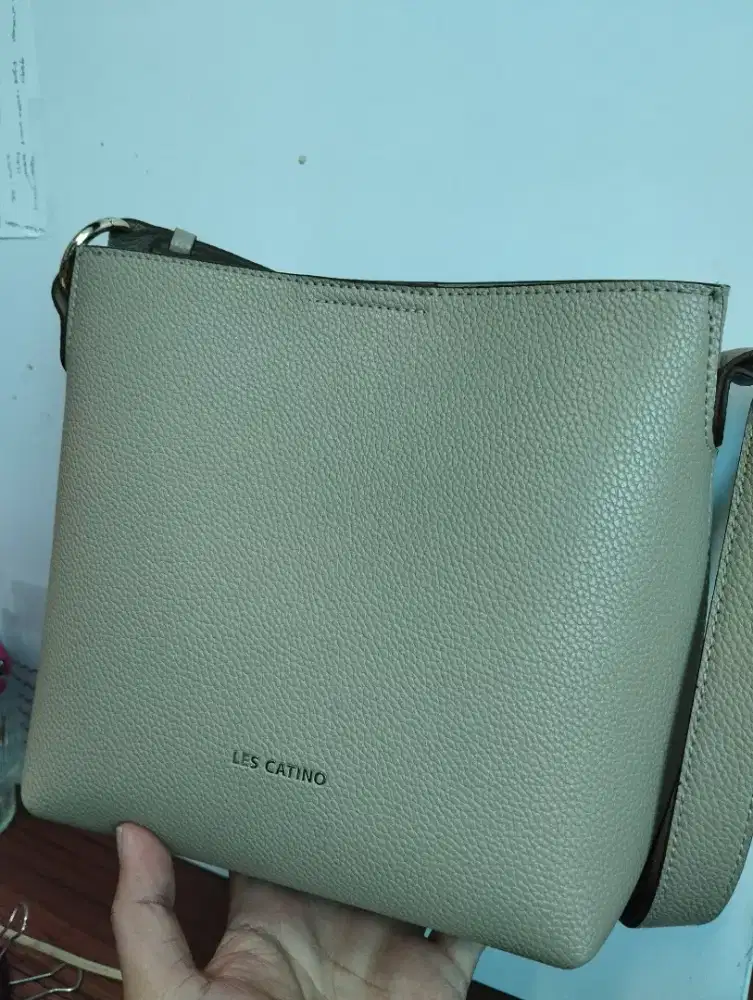 Tas Selempang Wanita