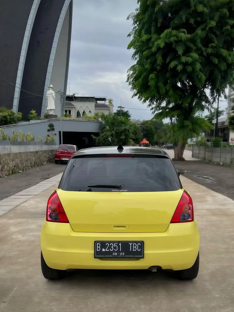 Suzuki Swift ST MT Manual Tahun 2011