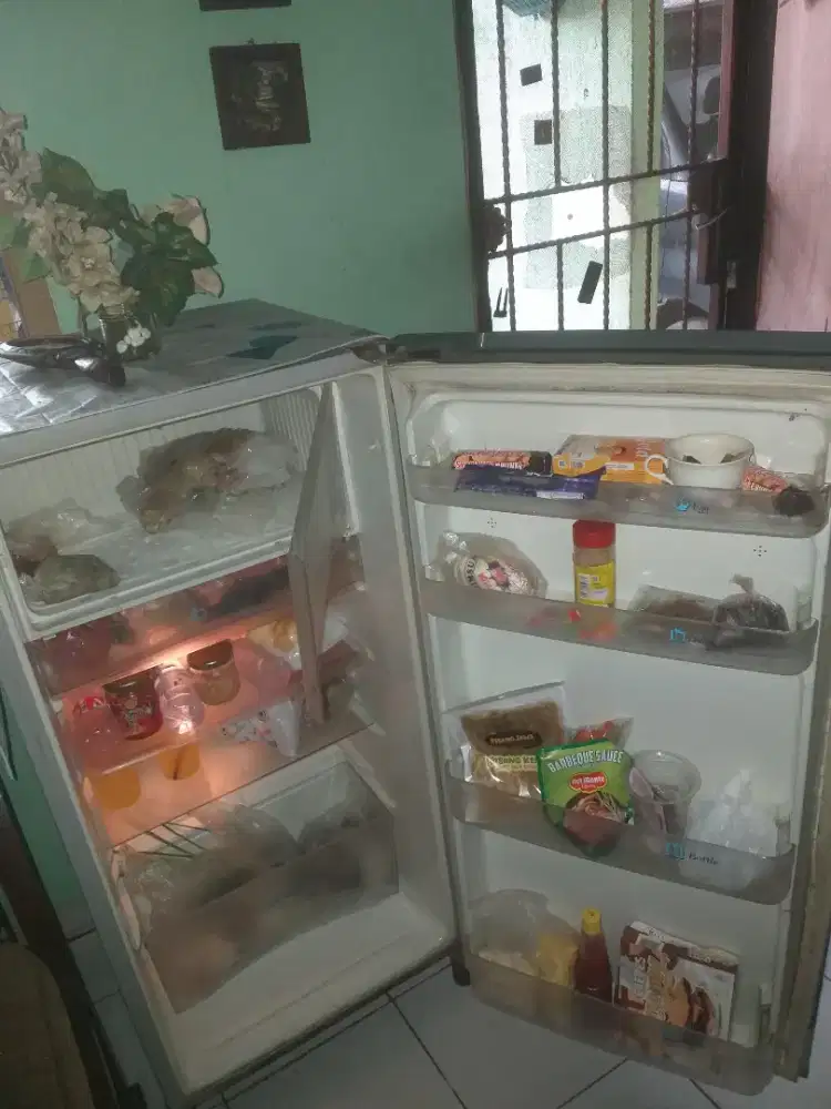 Kulkas rumahan normal beku low wat free ongkir lalamov
