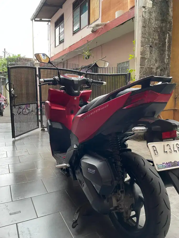 Vario 160 Merah Doff