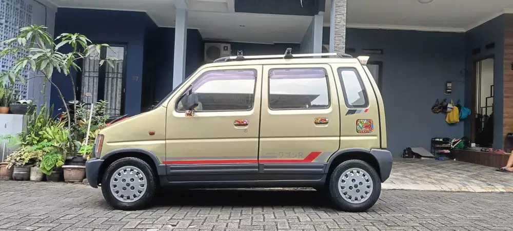 Suzuki Karimun DX 2000
