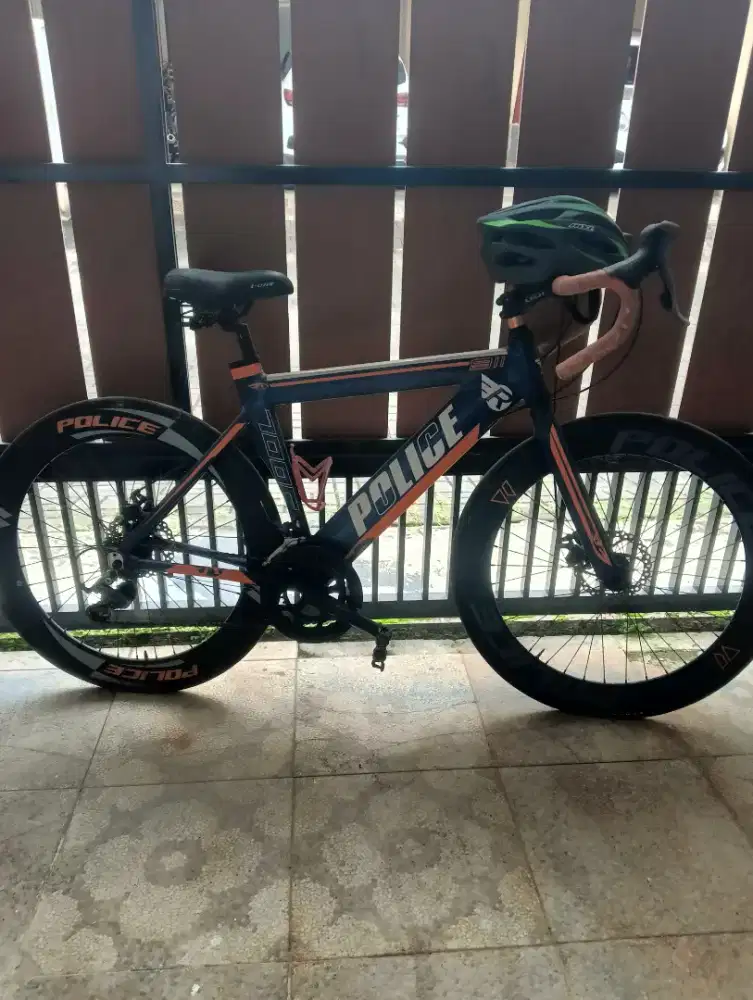 Sepeda Police 911 700C (Roadbike) Bonus 1 Sepeda Element