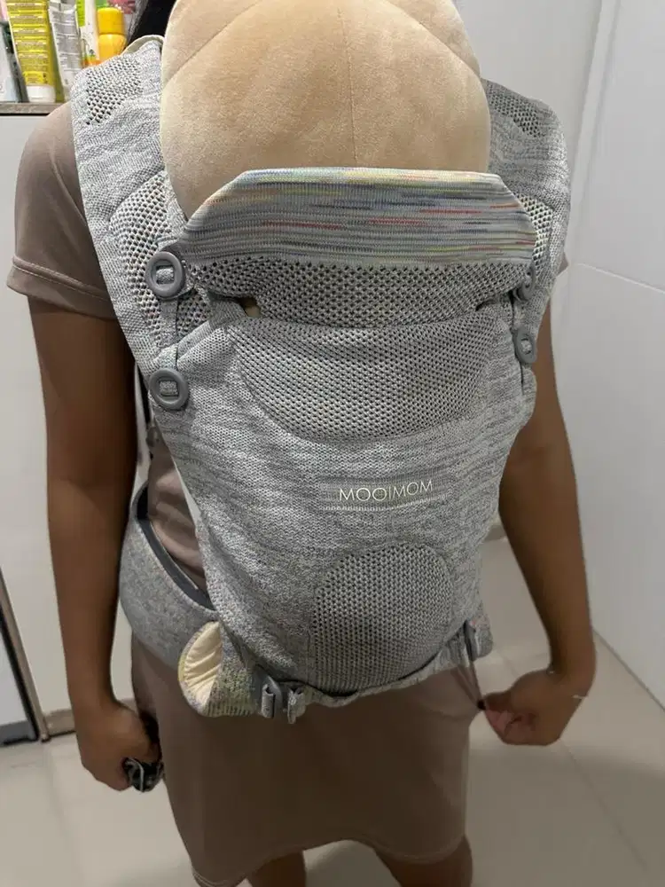 Gendongan anak moimoom