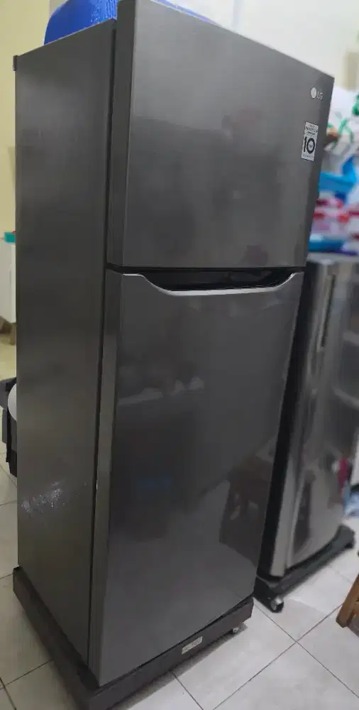 Kulkas 2 Pintu LG Smart Inverter Compressor