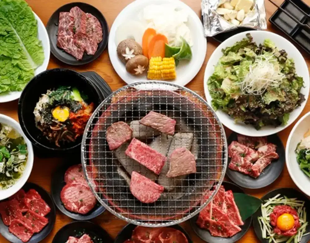 Butuh pria dan wanita untuk crew dan kasir