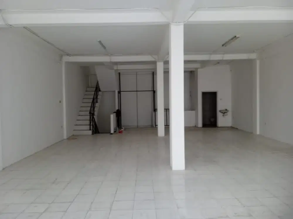 Dijual/disewakan ruko Jln petojo Jakarta  pusat.