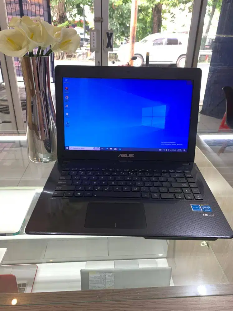 Laptop Asus ex Display 13 Inci Berkualitas Original