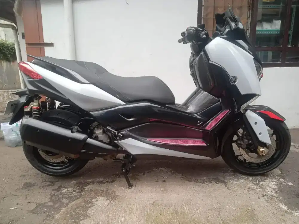 Yamaha xmax 2017