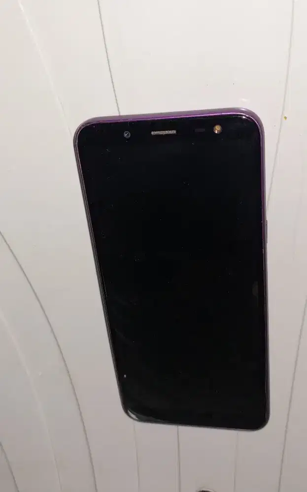 Hp Samsung J6 ungu kondisi mati