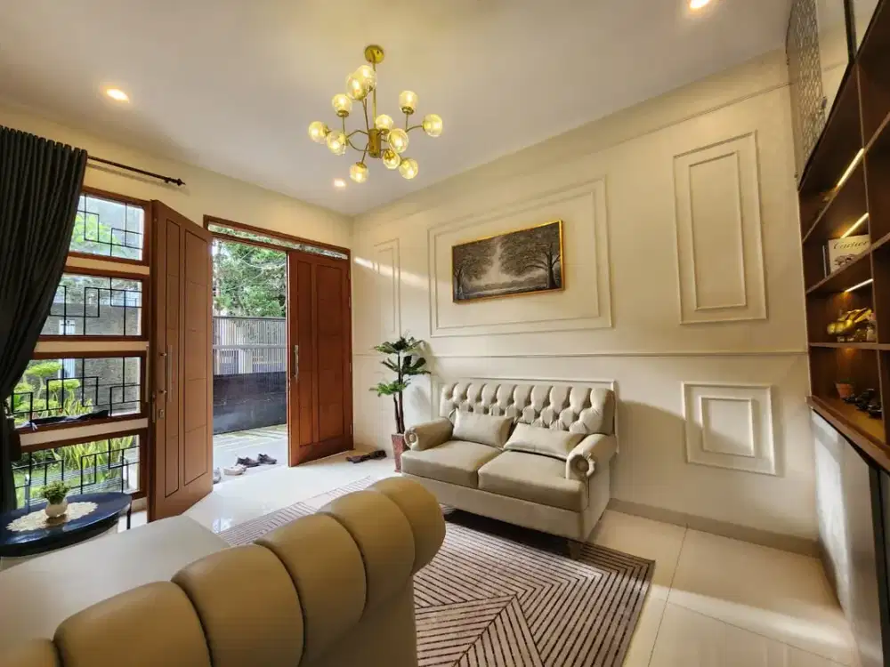 Harga di Bawah pasaran Rumah Mewah Furnished di Jalan Pada Lestari Setiabudi Bandung