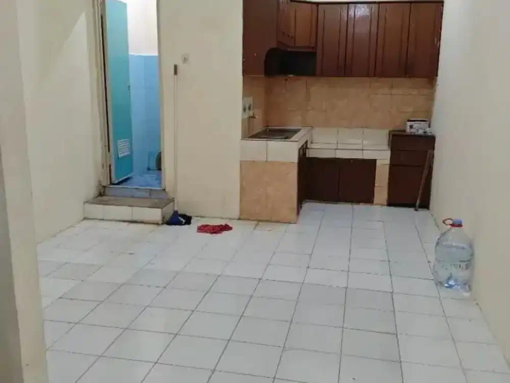 Disewakan rumah taman palem lestari