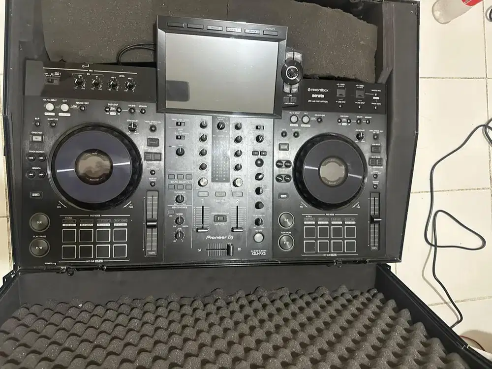 Pioneer DJ XDJ-RX3 All-in-one mulus dan terawat