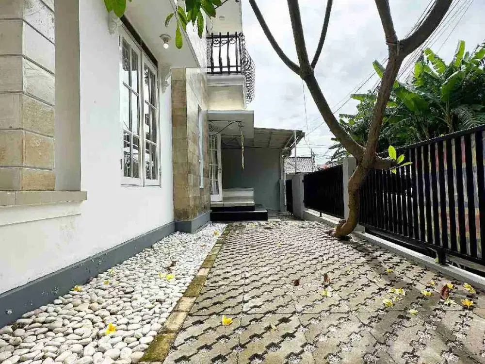 DIJUAL RUMAH SECONDARY LUXURY – POSISI HOOK Jatirahayu, Pondok Melati – Kota Bekasi