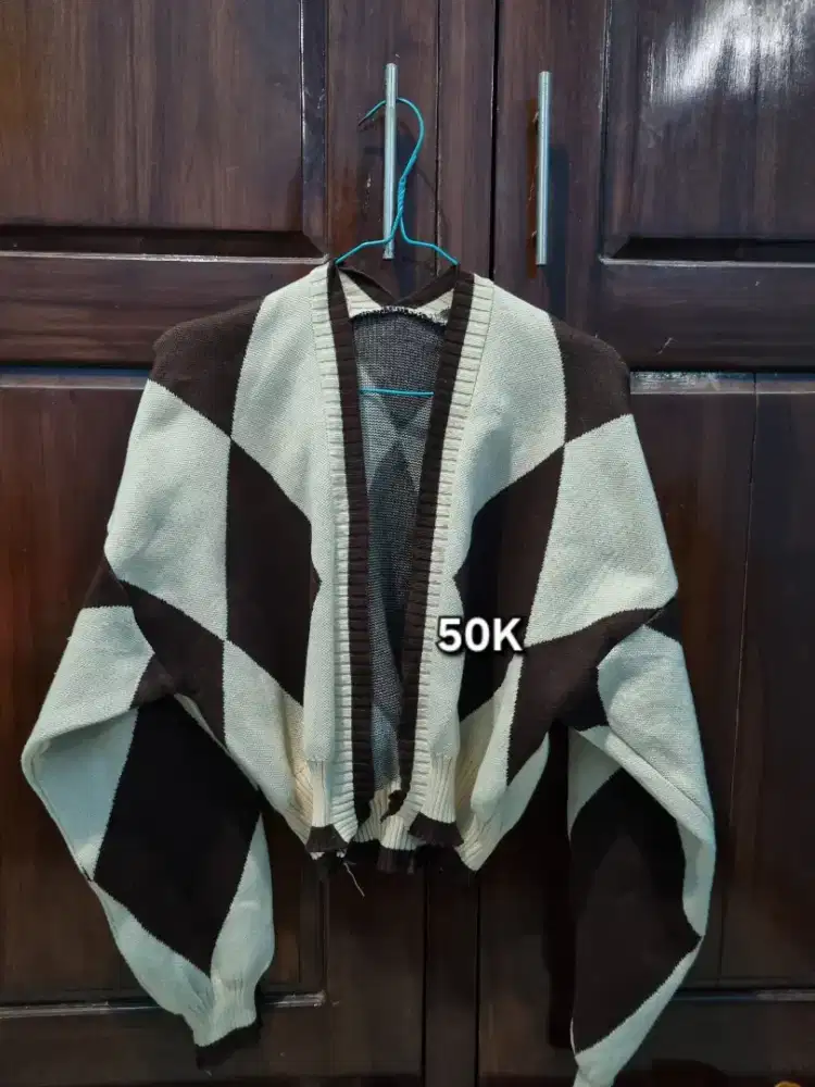 Cardigan cokelat