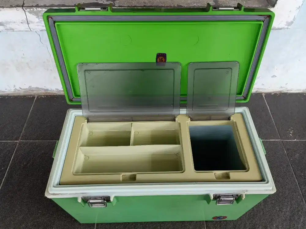 Cooler box yoshino kakozai | kotak pendingin