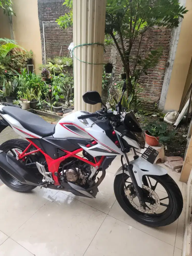 Cb150r faceclif putih 2016 gbm
