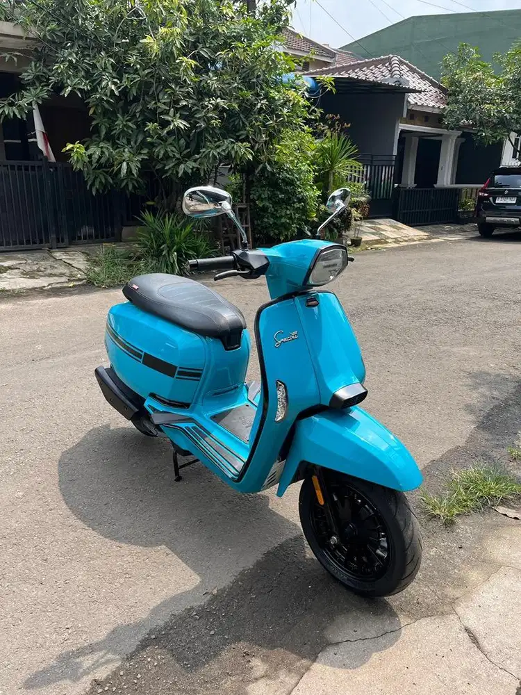 Lambretta V125 Special