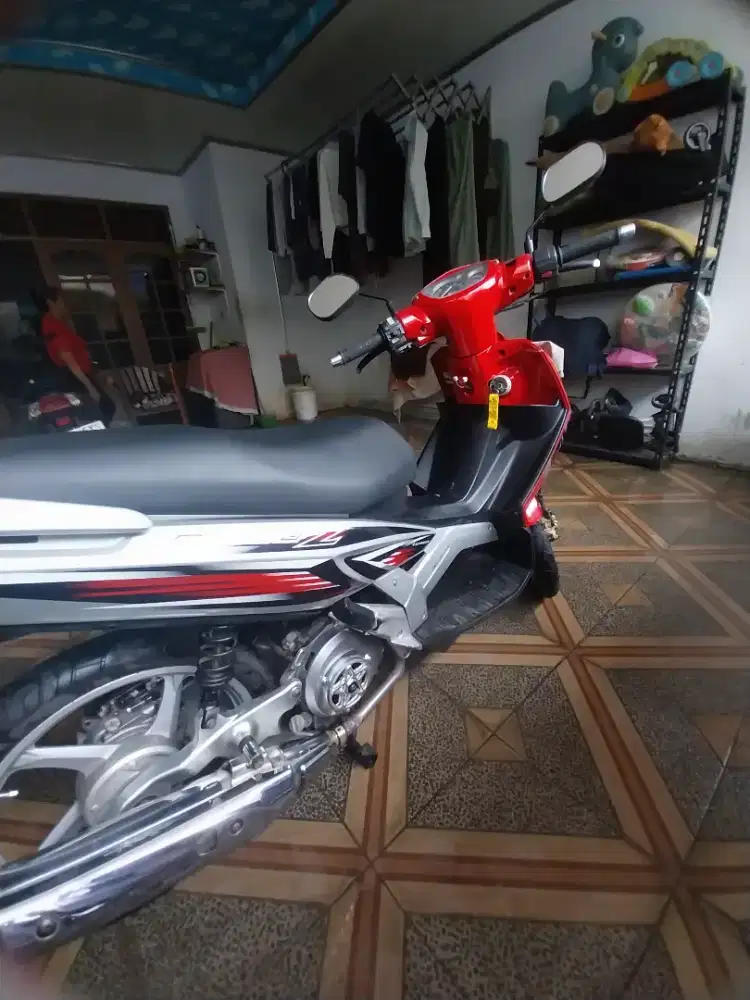Yamaha nouvo Z 2005