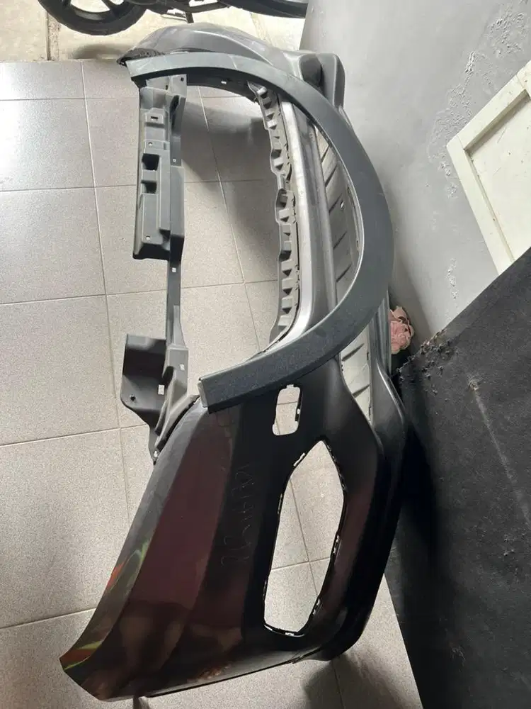 Body mobil depan hrv