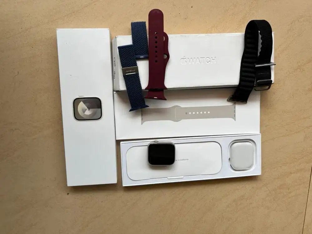 Apple watch series 9 45mm starlight