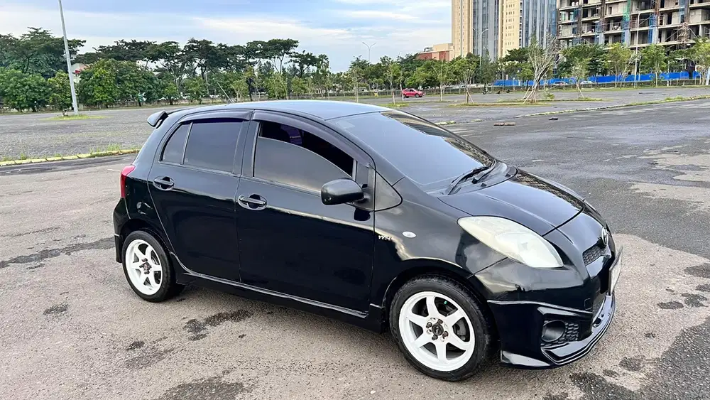 Toyota Yaris 2012 Bensin