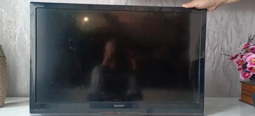 TV Sharp 32 Inch siap pakai