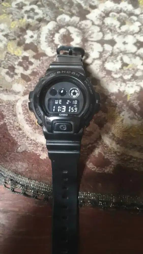 Jam tangan gshock DW 6900