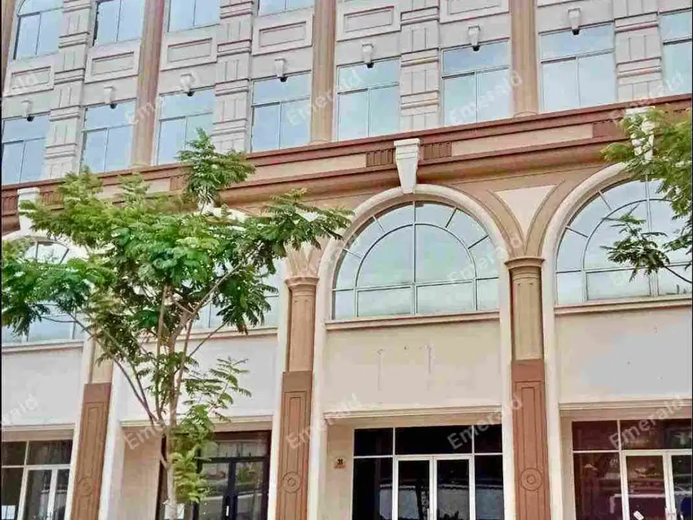 Ruko Gandeng 2 di Kawasan Komersial Golf Island PIK