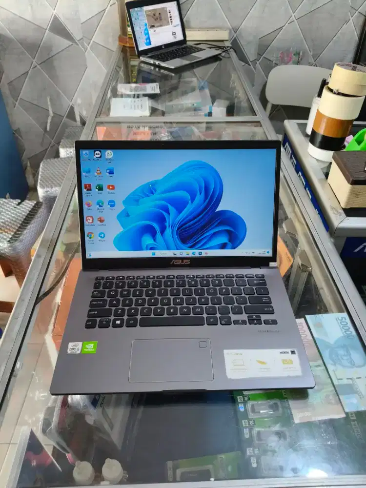 Asus Vivobook A409J, core i5 gen 10, VGA 2GB, 8GB/512GB