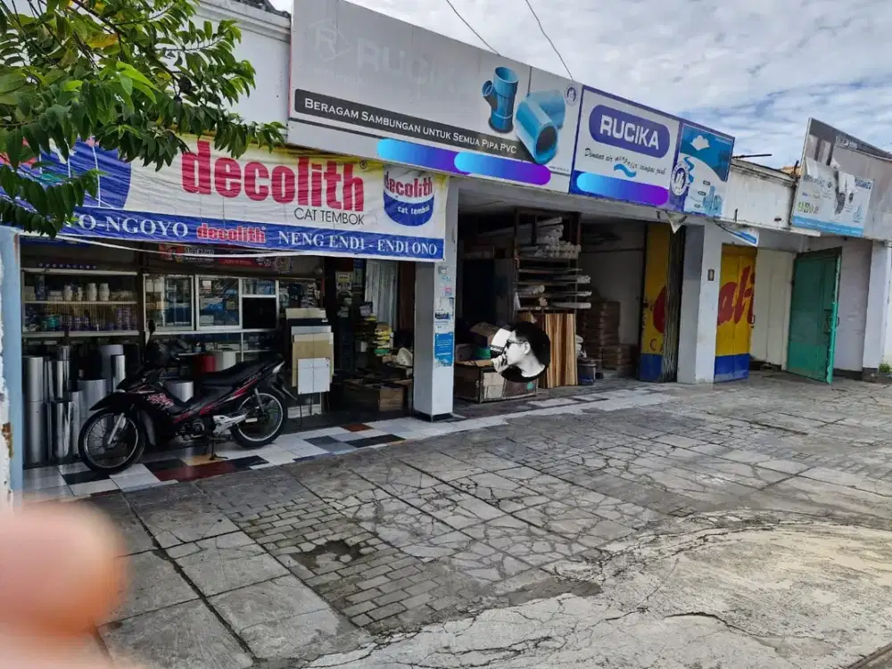 Dijual Rumah dan Toko Bangunan Aktif Lokasi Strategis  Yogyakarta Luas 1151m²