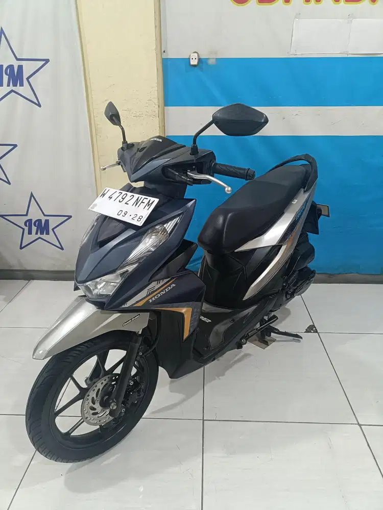 Plat W HONDA BEAT ESP CBS ISS EXCLSV FI ECO 2023 km bisa kredit