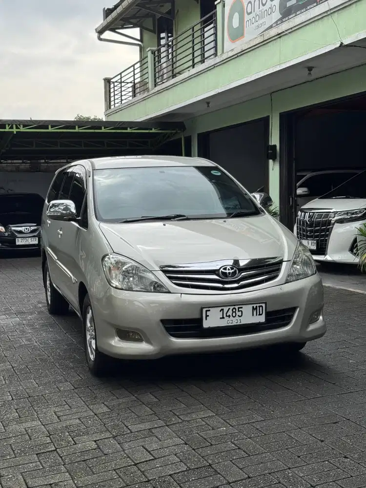 Jual Cash Toyota Kijang Innova 2.5 G AT DIESEL 2011