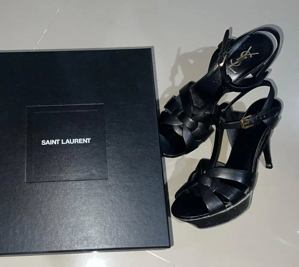 DIJUAL PRELOVED HEELS TRIBUTE