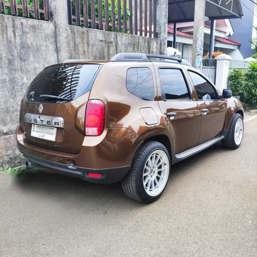 Renault Duster Diesel Turbo 2017 – Brown Metallic (Rare Concept!)