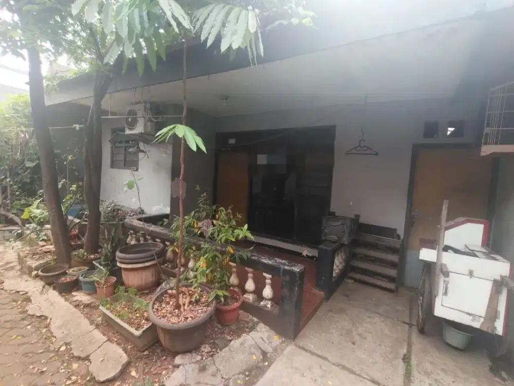 DIJUAL RUMAH – HITUNG HARGA TANAH! Lokasi Premium Jakarta Selatan